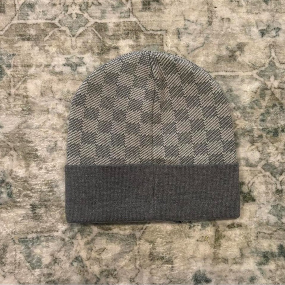 Louis Vuitton Checkered Gray Hat - Picture 2 of 4